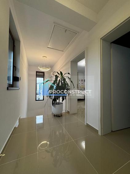Duplex cu 3 camere cu Canalizare în Giroc