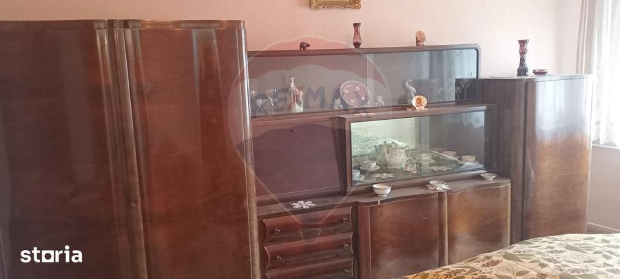 Apartament cu 2 camere semidecomandat în Aurel Vlaicu