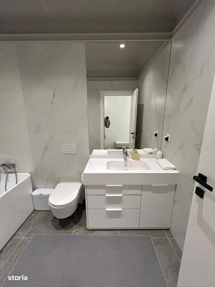 Apartament cu 4 camere în Ciupercenii Noi