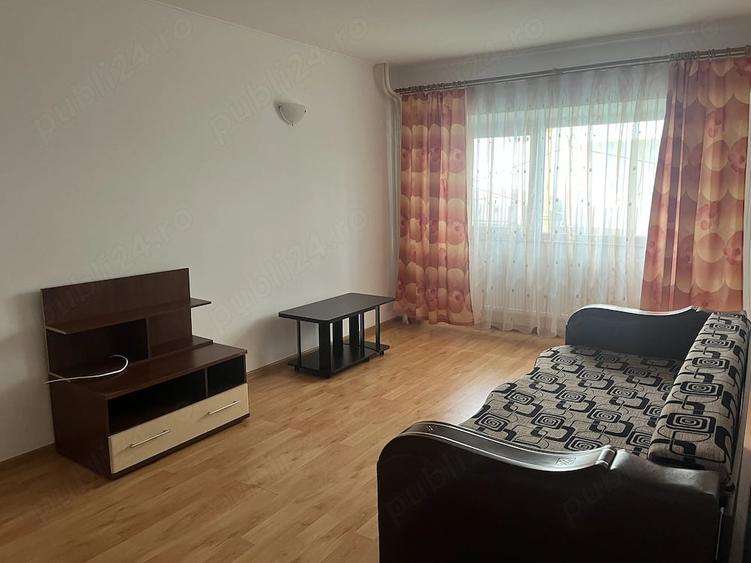 Apartament cu 2 camere decomandat, mobilat în Faleza Nord