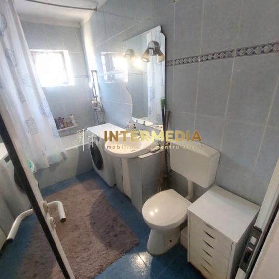 Apartament 2 camere decomandat  Cetate - 4