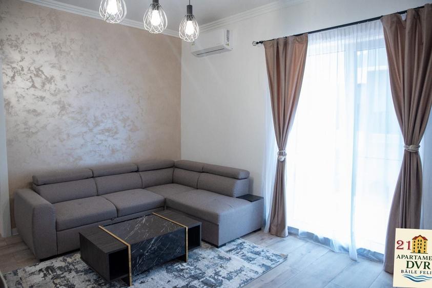 Apartament cu 2 camere decomandat în Sânmartin