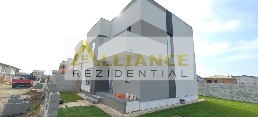 Casă individuală cu 4 camere cu Canalizare în Berceni
