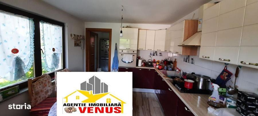 Casă cu 4 camere în Cătămărești