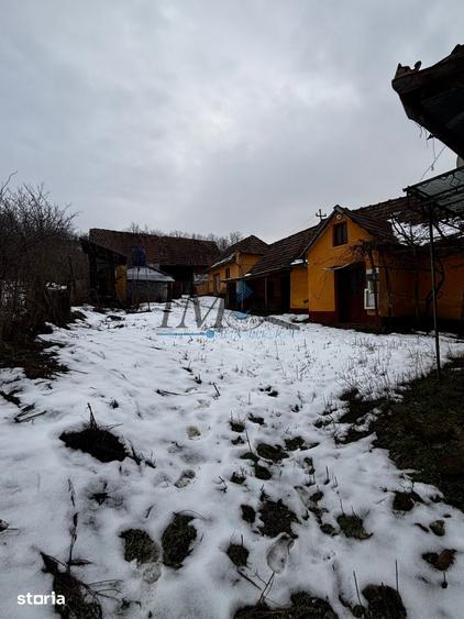 Casă cu 4 camere cu Teren 2780 Mp în Ohaba