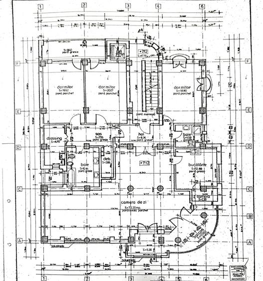Apartament cu 4 camere decomandat, mobilat în Faleza Nord