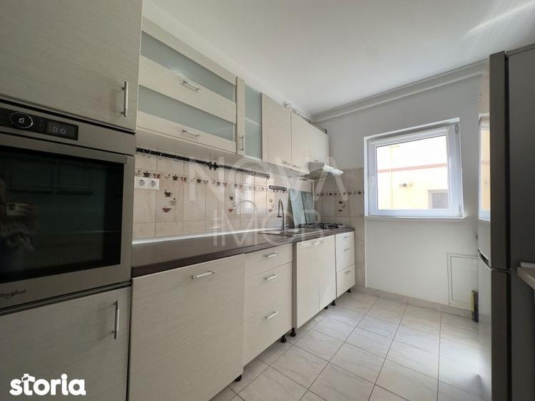 Apartament cu 3 camere, mobilat în Central