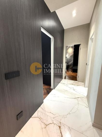 Penthouse cu 3 camere decomandat, mobilat în Tătărași
