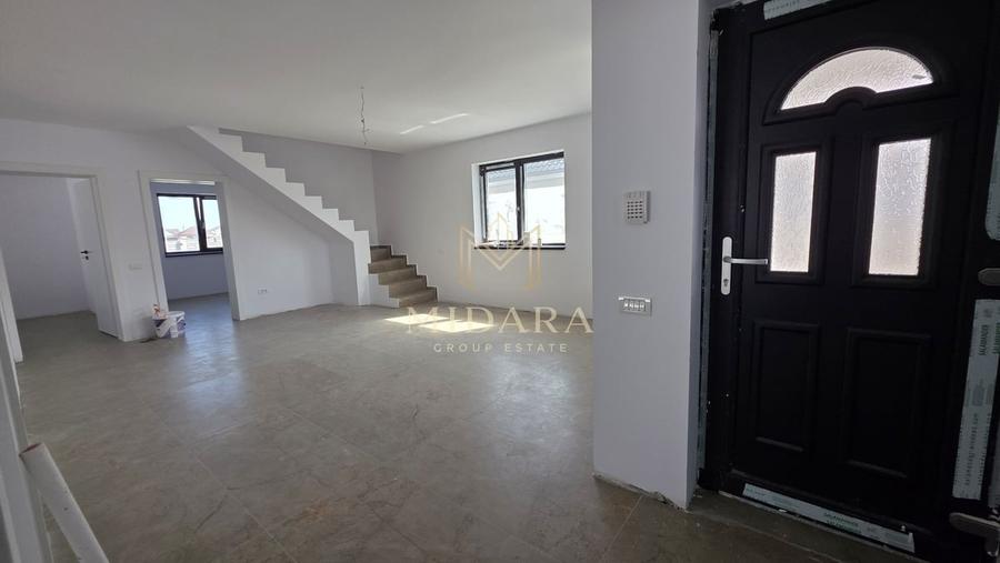 Casă cu 4 camere cu Teren 190 Mp în Pantelimon