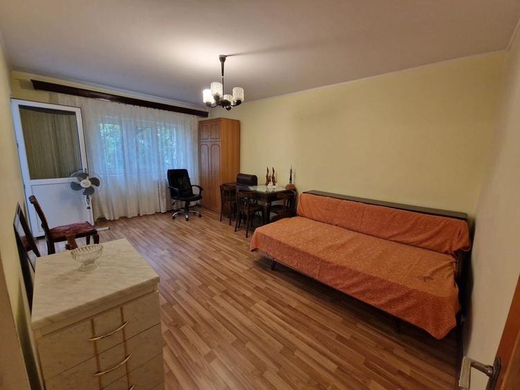 Apartament cu 2 camere decomandat în Gorjului
