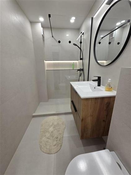 Apartament cu 2 camere decomandat, mobilat în Brâncoveanu