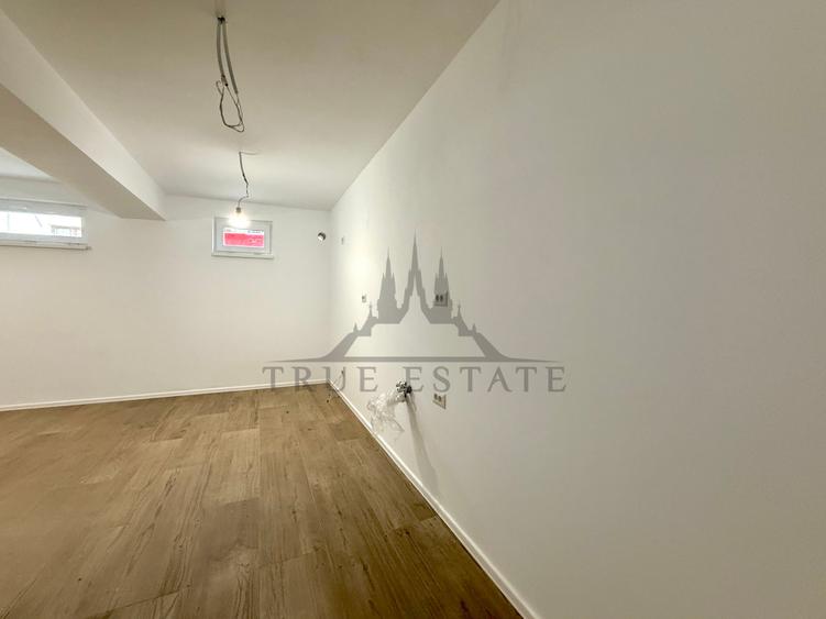 Apartament cu 3 camere decomandat în Moșilor