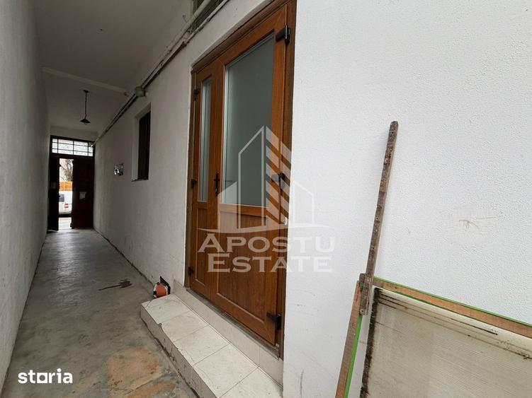 Casă cu 2 camere cu Teren 300 Mp în Girocului