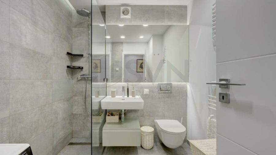 Apartament cu 3 camere decomandat în Floreasca