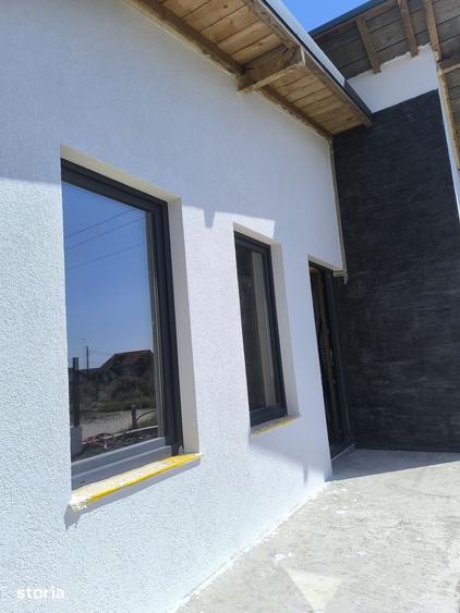 Casă cu 2 camere cu Teren 327 Mp în Agigea