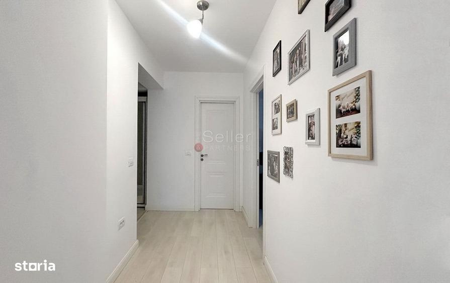 Apartament cu 4 camere în Noua