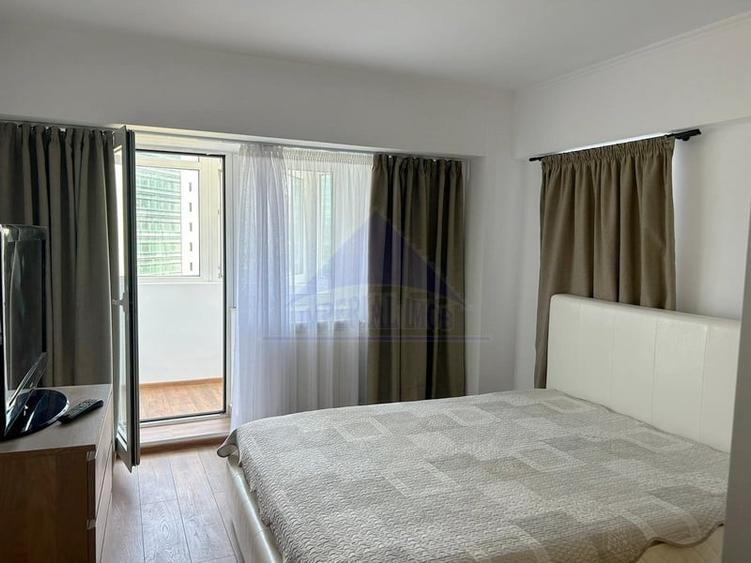 Apartament cu 2 camere decomandat, mobilat în Splaiul Unirii