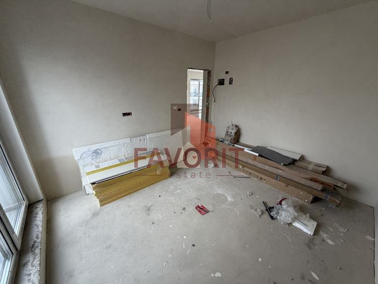 Terasa 40 mp. Zona Buziasului. Luminos. - 10