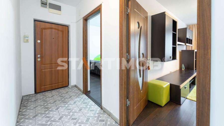 Apartament cu 3 camere semidecomandat, mobilat în Griviței