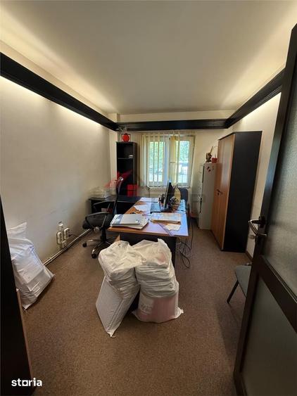 Apartament cu 4 camere decomandat în Canta