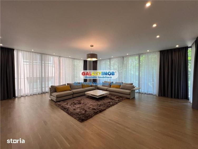 Apartament cu 4 camere decomandat în Primăverii