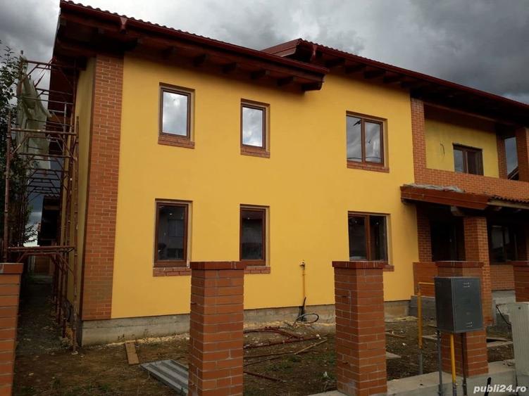 Casă cu 5 camere cu Teren 724 Mp în Sânandrei