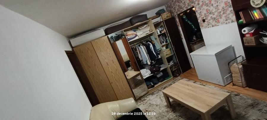 Apartament cu 2 camere semidecomandat în Narcisa