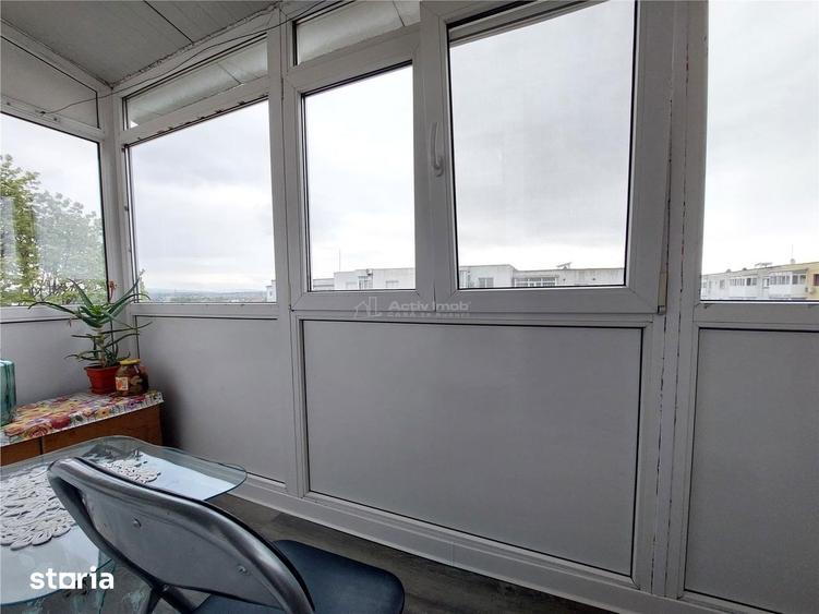 Apartament cu 2 camere semidecomandat în Broșteni