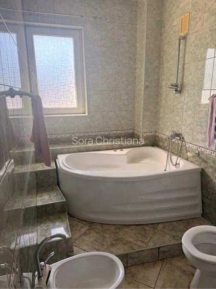 PROPRIETAR Inchiriez Vila P+2E + Terasa (IDEAL Birouri Firma)
