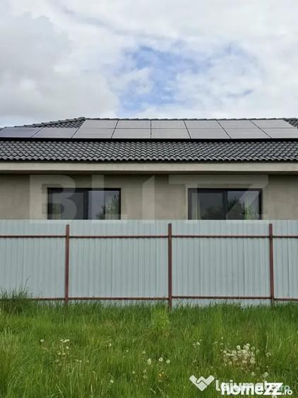 Casă cu 4 camere cu Teren 1399 Mp în Ernei
