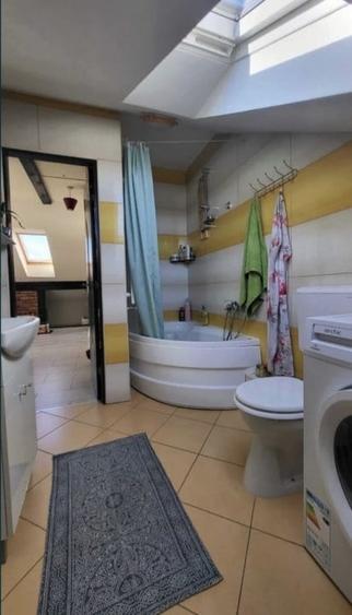 Apartament cu 2 camere semidecomandat, mobilat în Între Lacuri