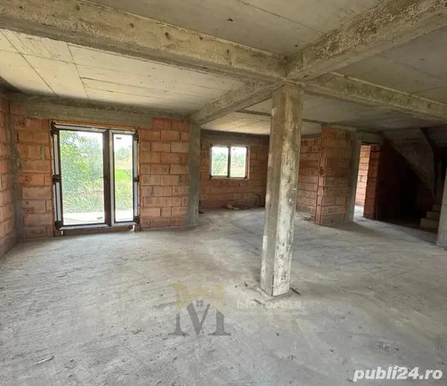 Casă cu 5 camere cu Teren 1900 Mp în Bulgăruș