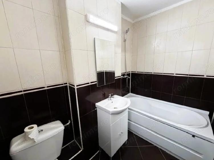 Apartament cu 3 camere decomandat în Nicolae Titulescu