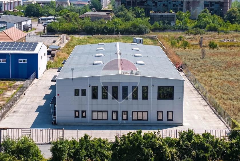 Spațiu comercial, de 1,180.59 mp, în Nord