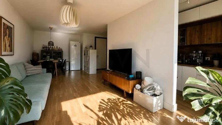 Apartament cu 3 camere decomandat în Barbu Văcărescu