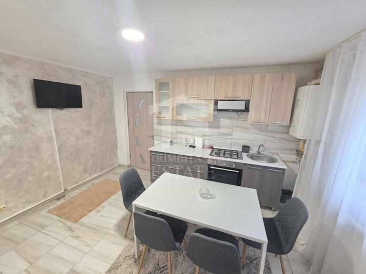 Apartament cu 3 camere semidecomandat, mobilat în Baicului