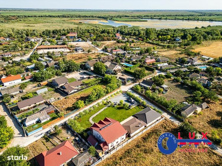 Casă cu 4 camere în Dunavățu de Jos