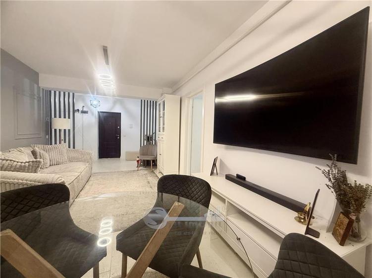 Apartament cu 3 camere decomandat, mobilat în Copou