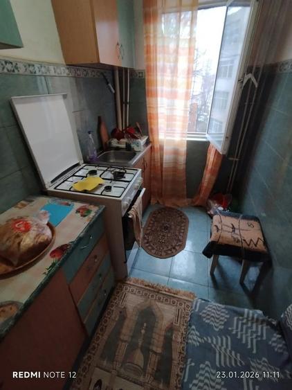 Apartament cu 2 camere semidecomandat în Spitalului