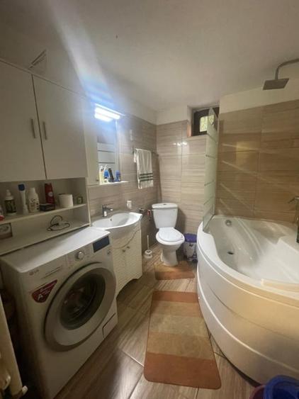 Apartament cu 2 camere decomandat, mobilat în Rovine