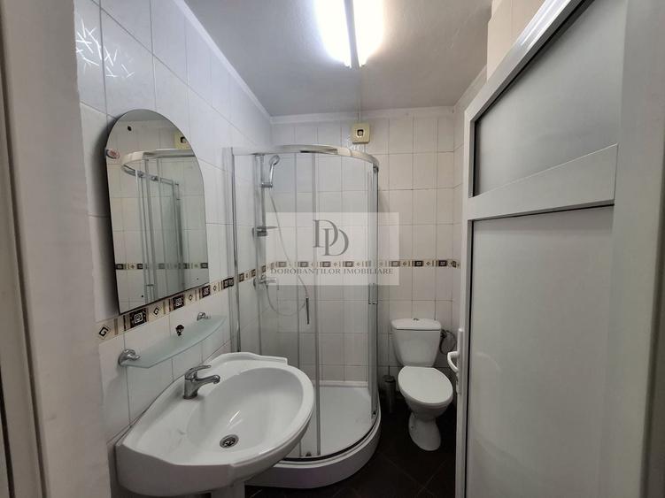 Apartament cu 3 camere decomandat, mobilat în Andrei Mureșanu