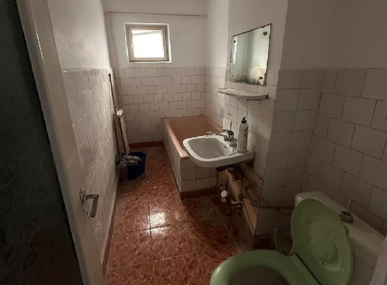 Apartament cu 2 camere decomandat în Mazepa 2