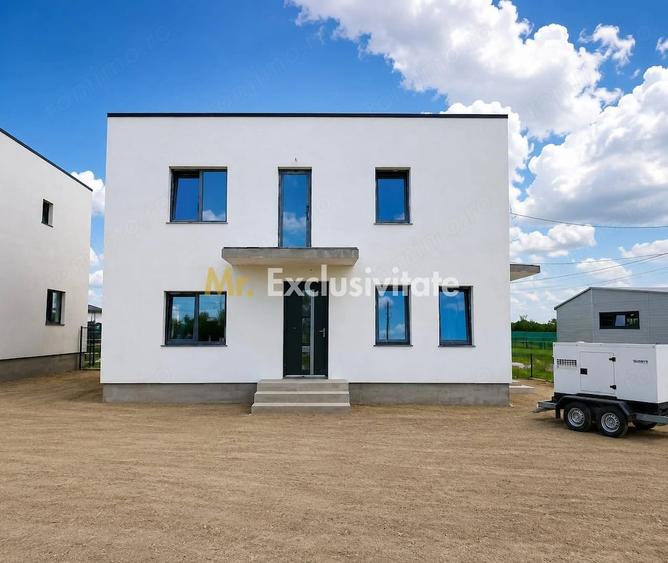 Casă cu Teren 420 Mp în Albota