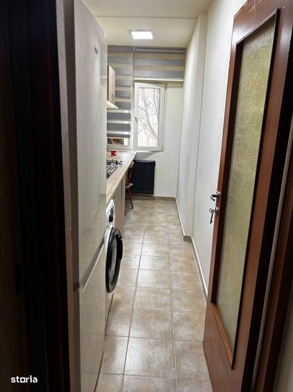 Garsonieră decomandată în Tei