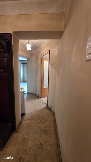 Apartament cu 2 camere decomandat în Gara de Nord