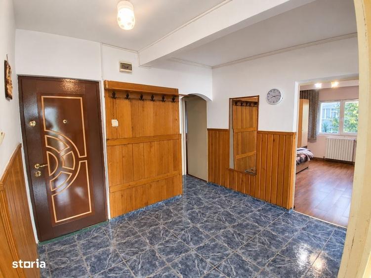 Apartament cu 4 camere în Ciurea