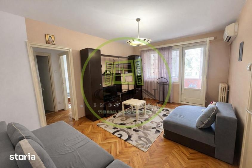 Apartament cu 3 camere decomandat, mobilat în Pajura