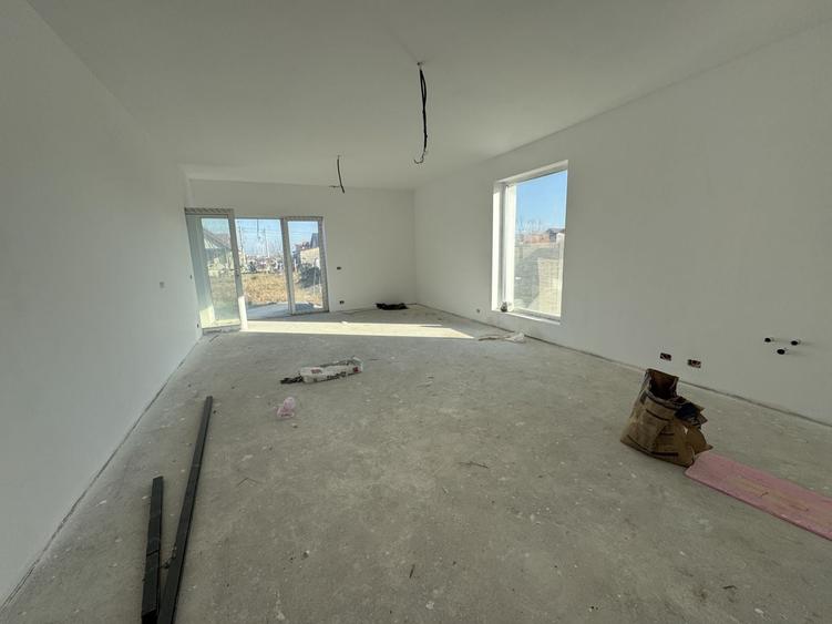 Duplex cu 3 camere cu Canalizare în Dudeștii Noi