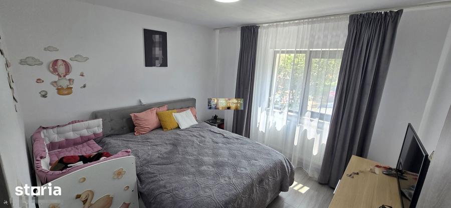 Apartament cu 2 camere decomandat în Far