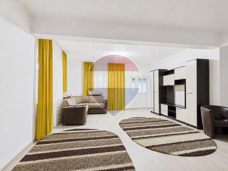 Casă individuală cu 5 camere cu Teren 1715 Mp în Merenii de Jos